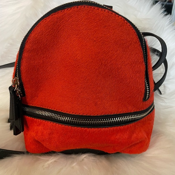 Zara women PONY-STYLE CALFSKIN BACKPACK - Picture 2 of 8